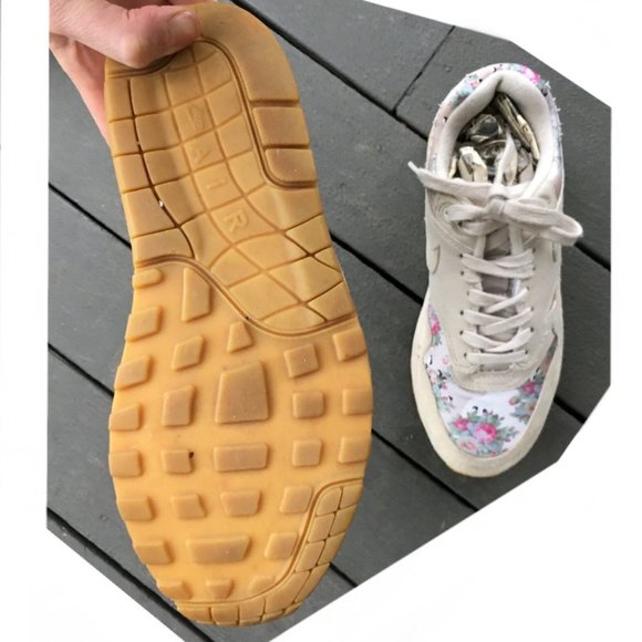 NIKE AIR MAX Sneakers with Floral Design - Picture 12 of 12